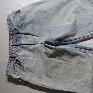 ZARA Straight Fit Jeans Size 6